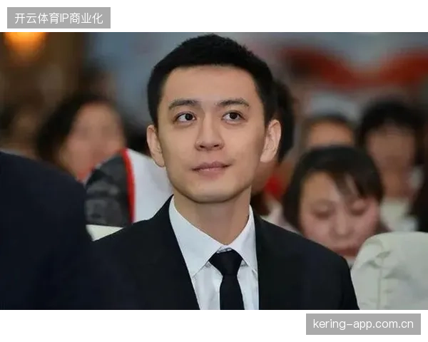 前辽篮三连冠主帅杨鸣成为转会市场热门，包括新疆、上海在内的多支球队均有意邀请其执教